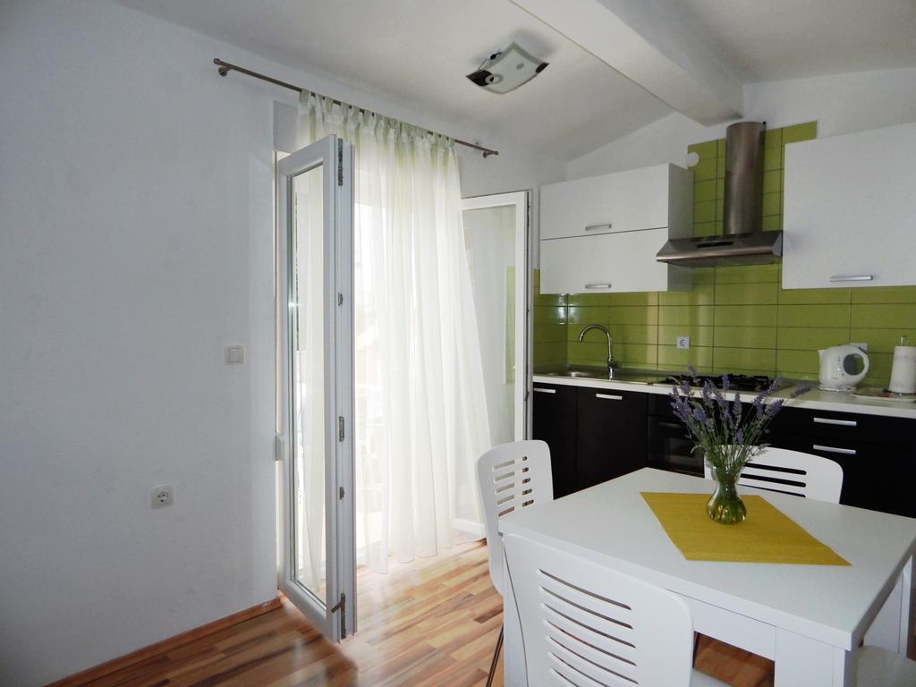 Apartments Nedjeljka Ražanj Buitenkant foto
