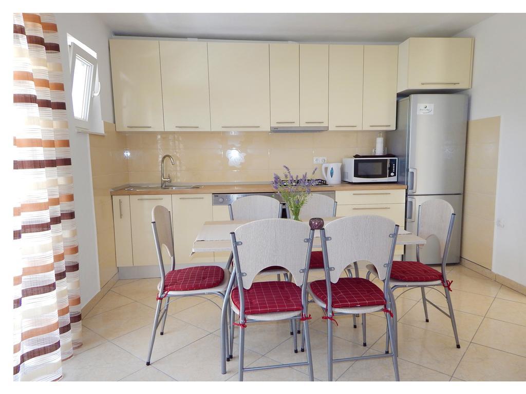 Apartments Nedjeljka Ražanj Kamer foto
