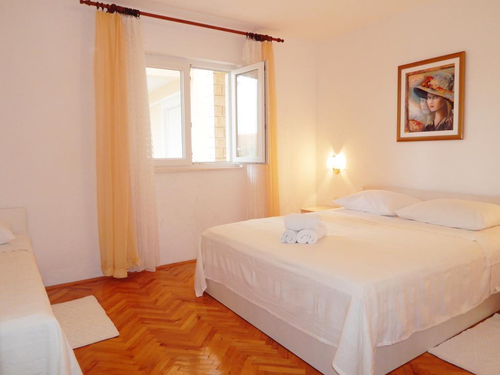 Apartments Nedjeljka Ražanj Kamer foto
